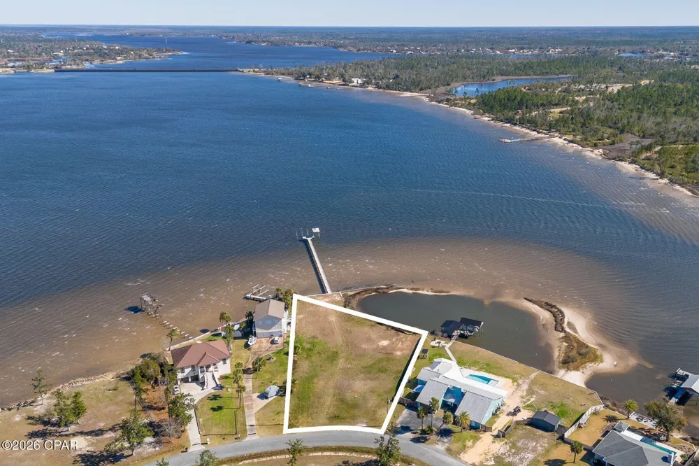 741743 Bay Drive Lynn Haven, FL 32444