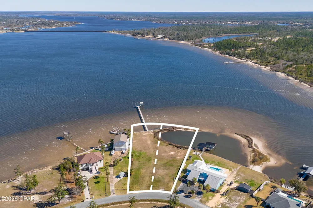 741743 Bay Drive Lynn Haven, FL 32444