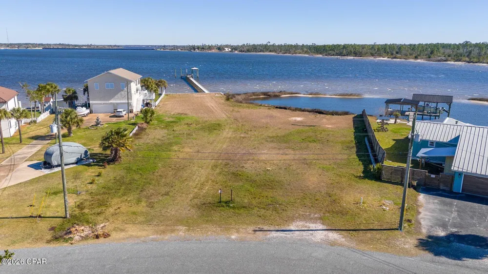 741743 Bay Drive Lynn Haven, FL 32444