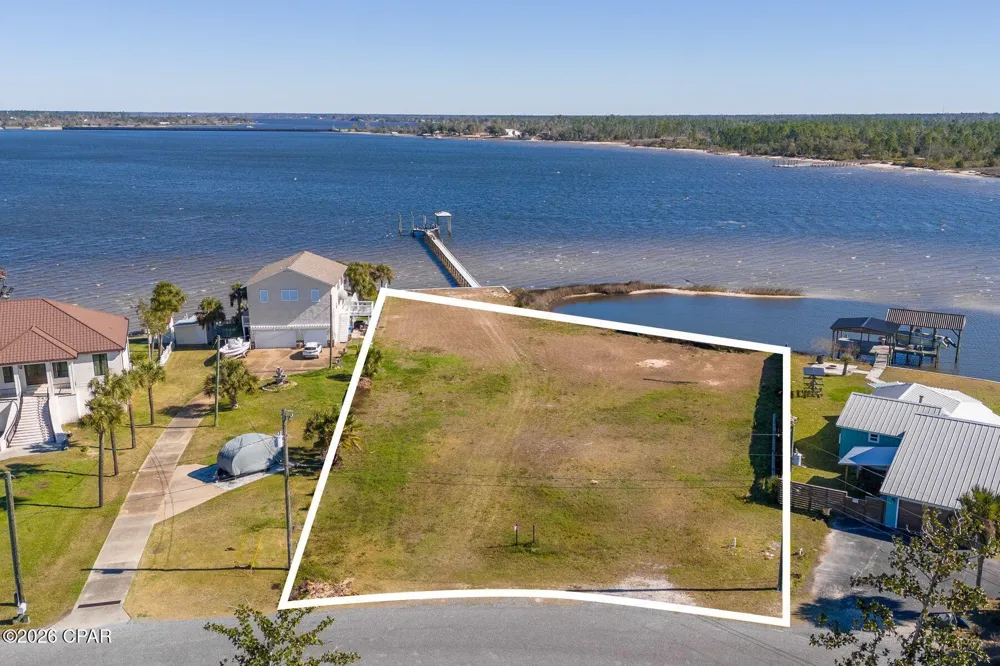 741743 Bay Drive Lynn Haven, FL 32444