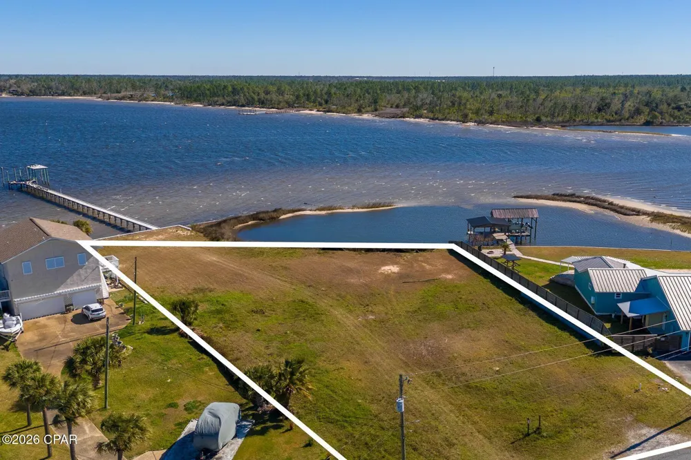 741743 Bay Drive Lynn Haven, FL 32444