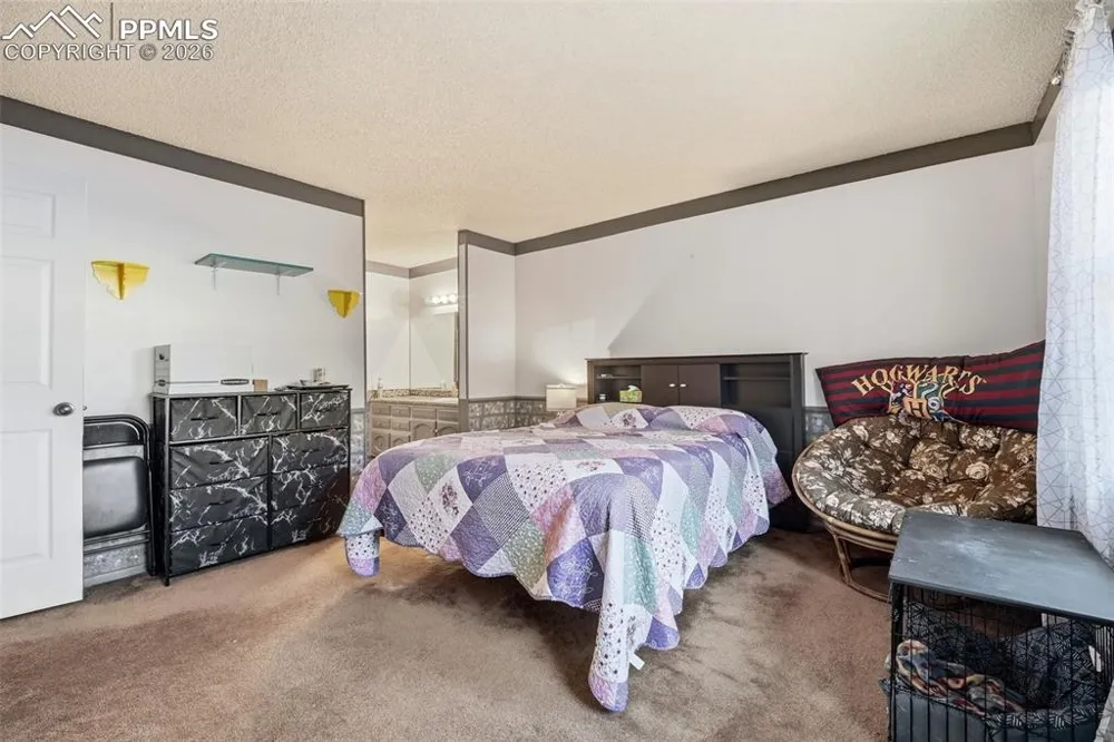 1892 Brookdale Drive Colorado Springs, CO 80918