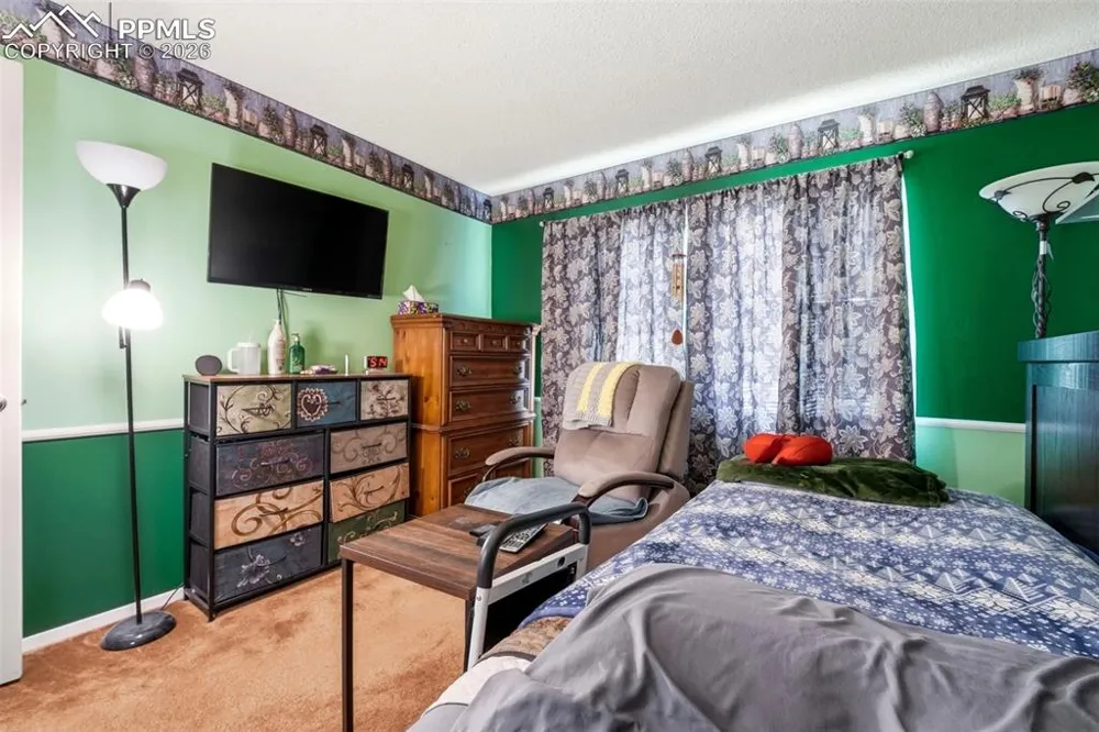 1892 Brookdale Drive Colorado Springs, CO 80918