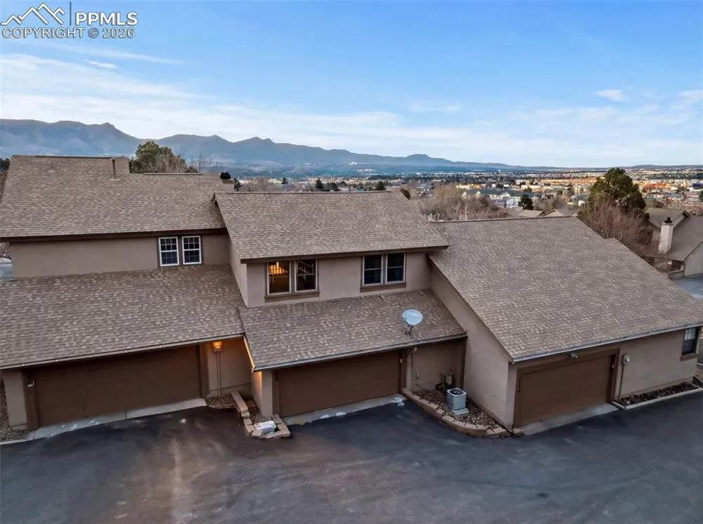 1892 Brookdale Drive Colorado Springs, CO 80918