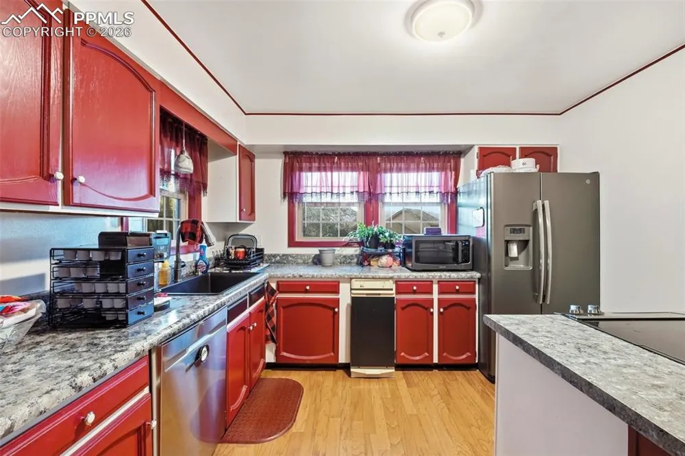 1892 Brookdale Drive Colorado Springs, CO 80918