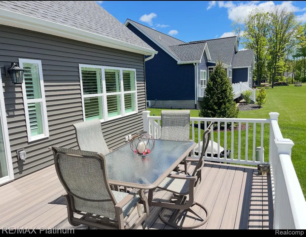 9860 Havendale Drive Brighton City, MI 48114