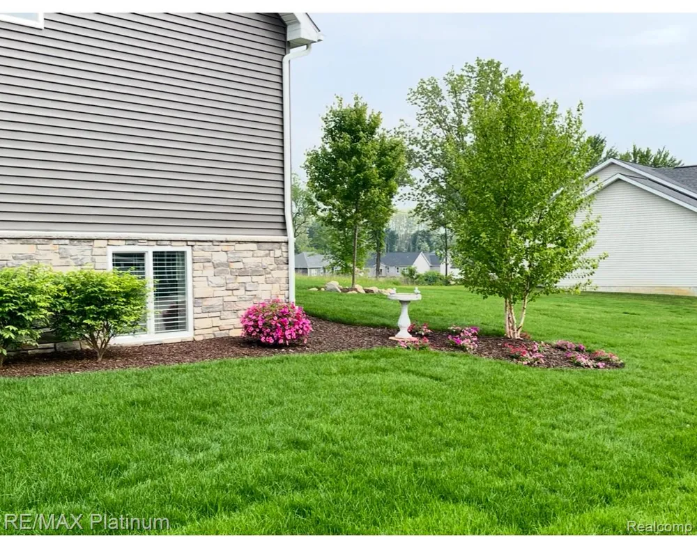 9860 Havendale Drive Brighton City, MI 48114