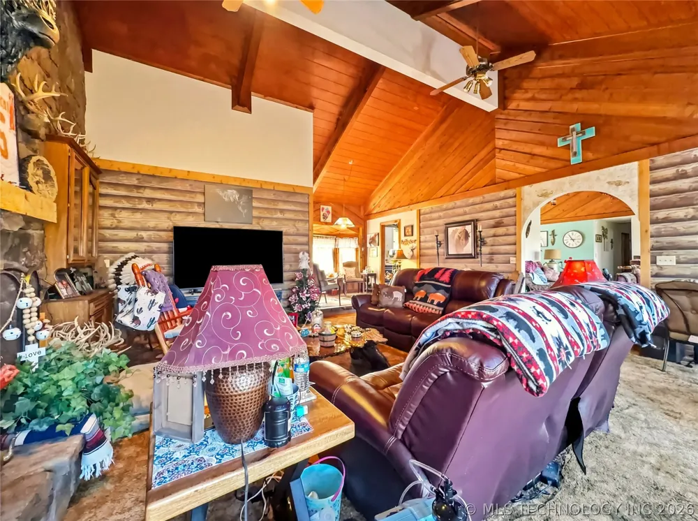 6611 Starr Ridge Road Proctor, OK 74457