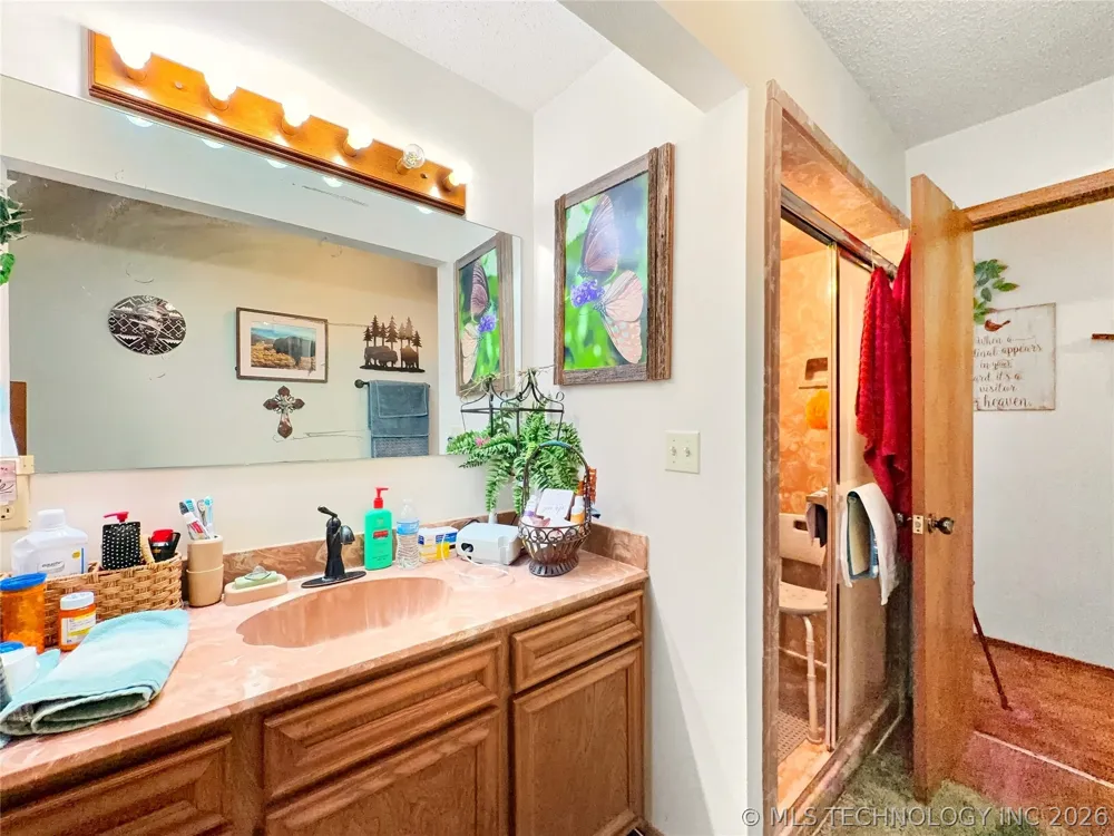 6611 Starr Ridge Road Proctor, OK 74457
