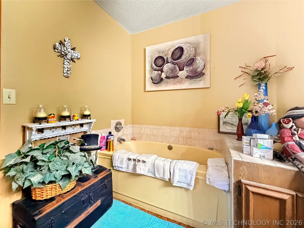 6611 Starr Ridge Road Proctor, OK 74457