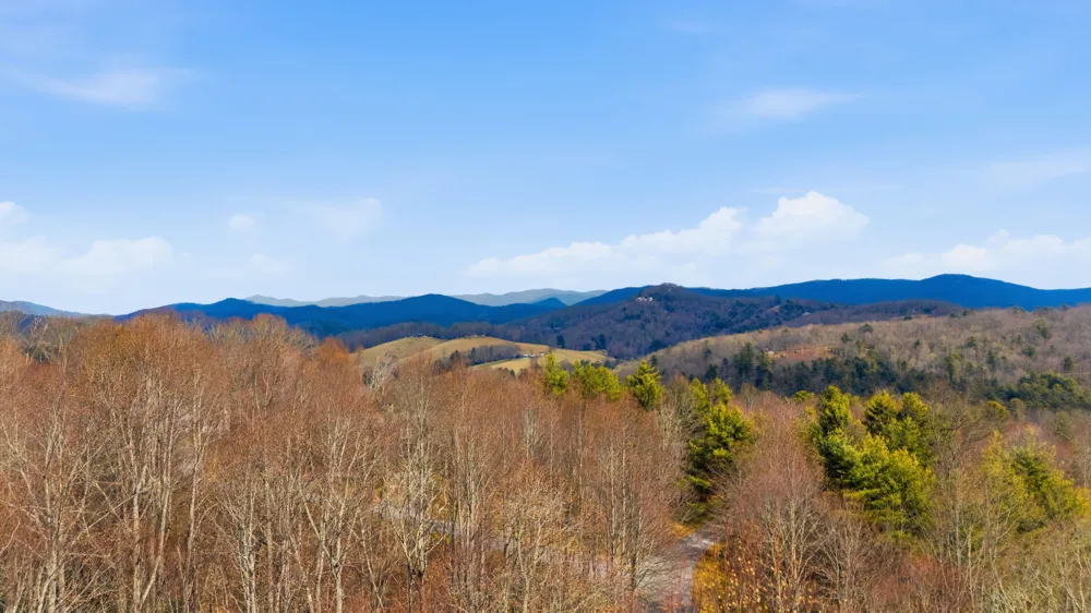 14 Trellis Lane Cullowhee, NC 28723