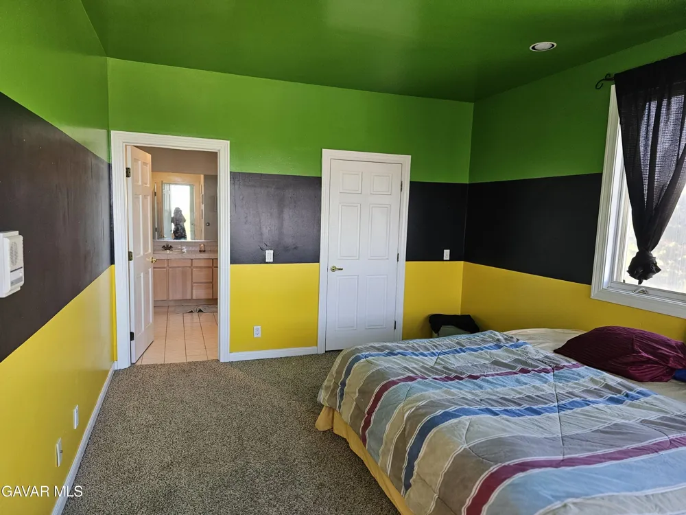 143 W Avenue S 14 Palmdale, CA 93551