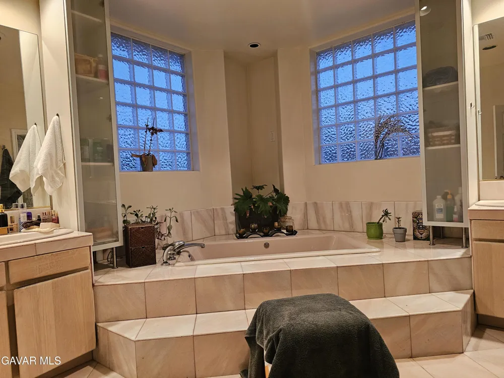 143 W Avenue S 14 Palmdale, CA 93551