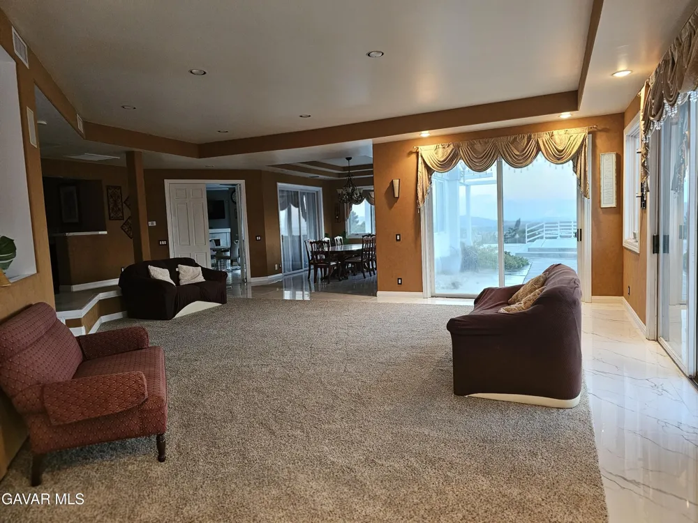 143 W Avenue S 14 Palmdale, CA 93551