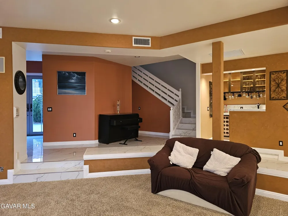 143 W Avenue S 14 Palmdale, CA 93551