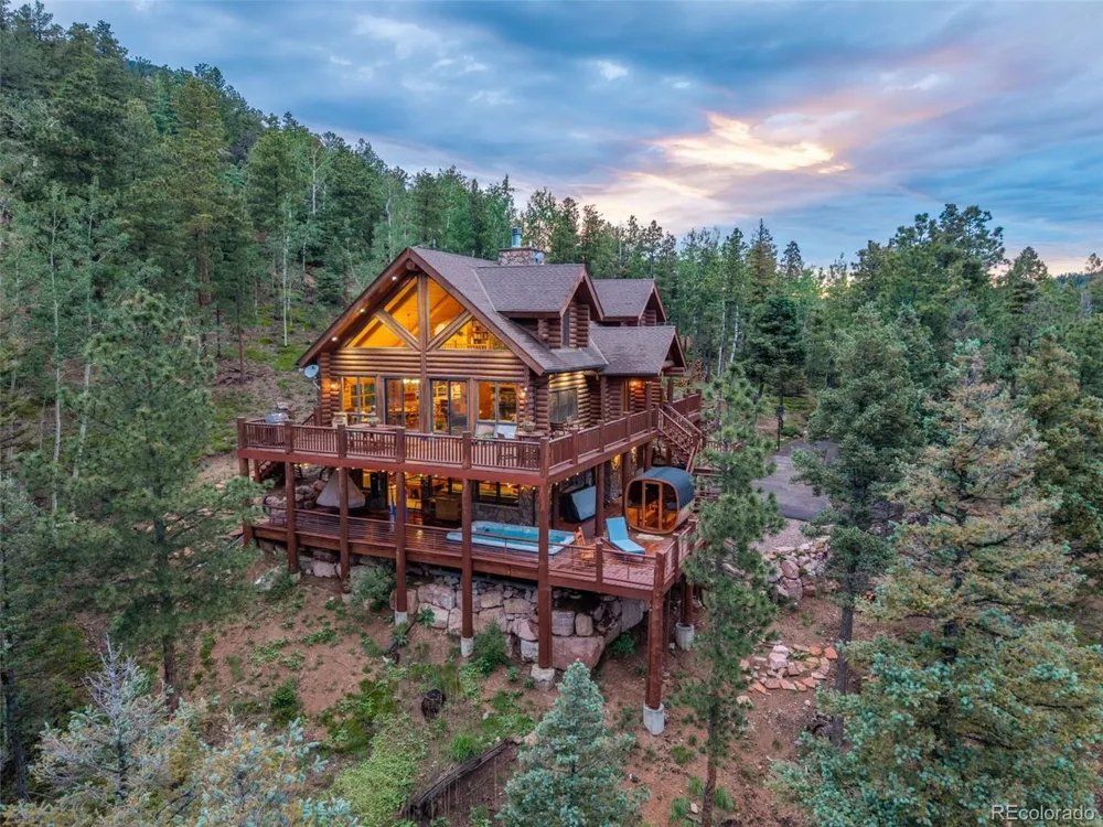 6060 Big Horn Road Manitou Springs, CO 80829