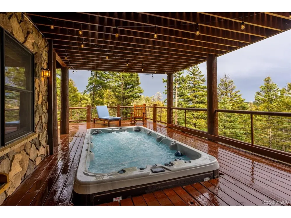 6060 Big Horn Road Manitou Springs, CO 80829