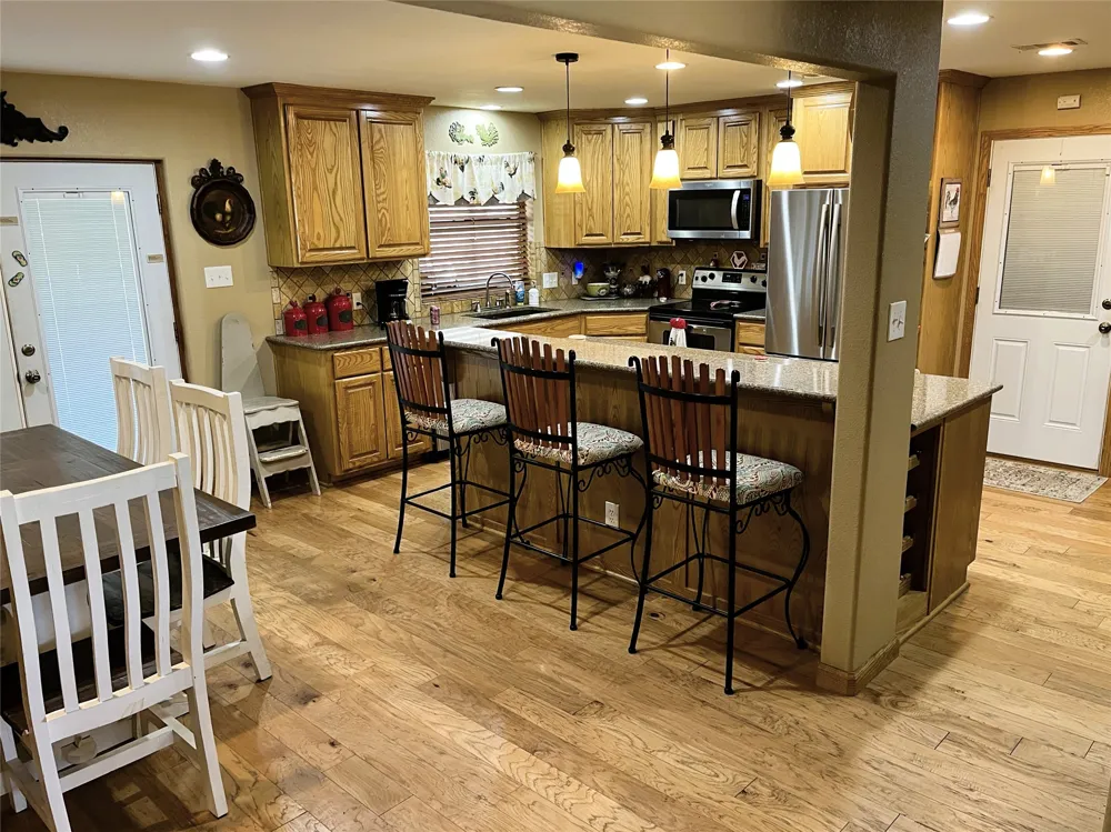 203 Jane Street Groesbeck, TX 76642