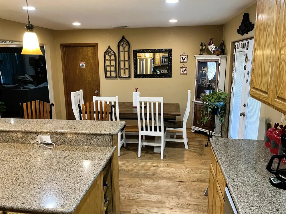 203 Jane Street Groesbeck, TX 76642