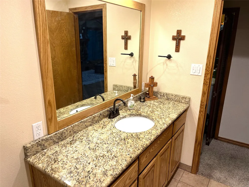 203 Jane Street Groesbeck, TX 76642