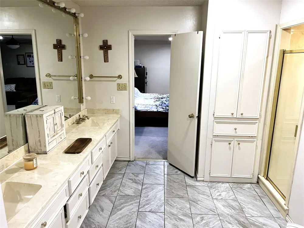 203 Jane Street Groesbeck, TX 76642