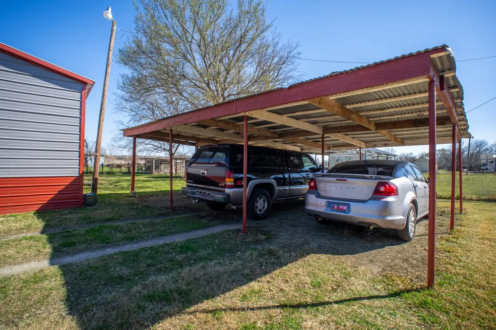 108 S Avenue C Wortham, TX 76693