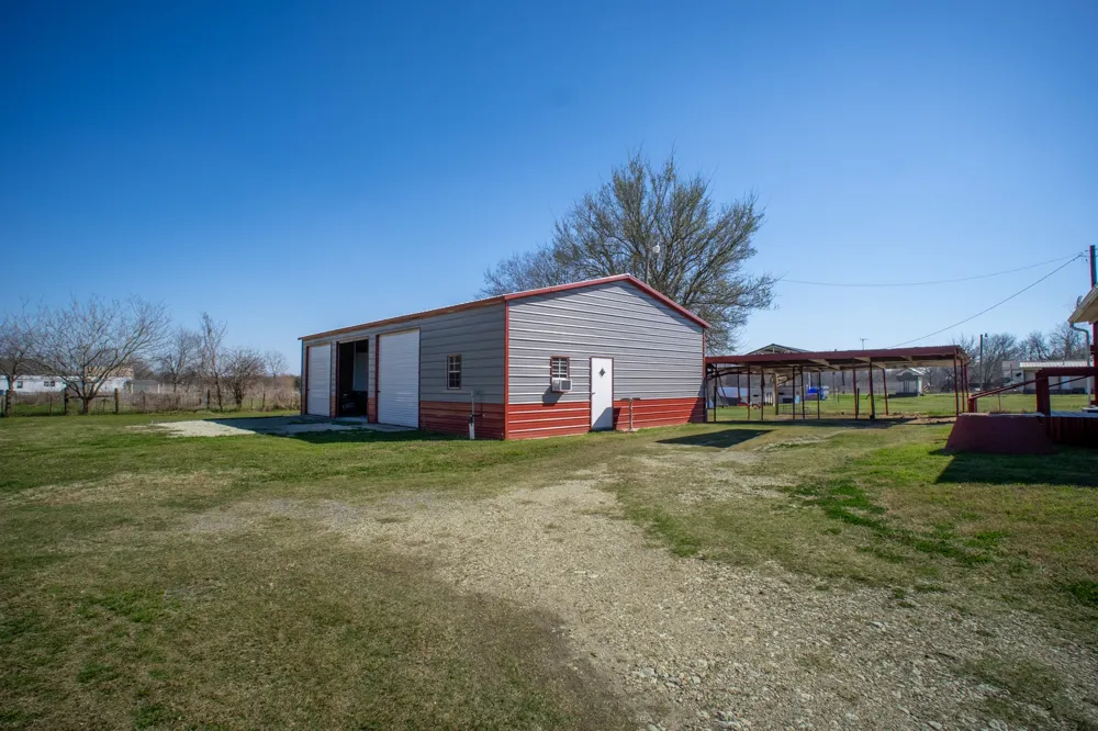 108 S Avenue C Wortham, TX 76693