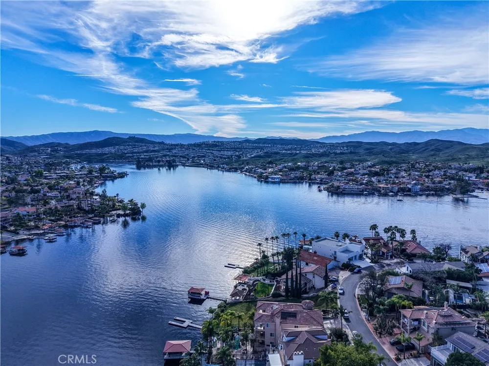 22226 san joaquin drive west Drive W Canyon Lake, CA 92587