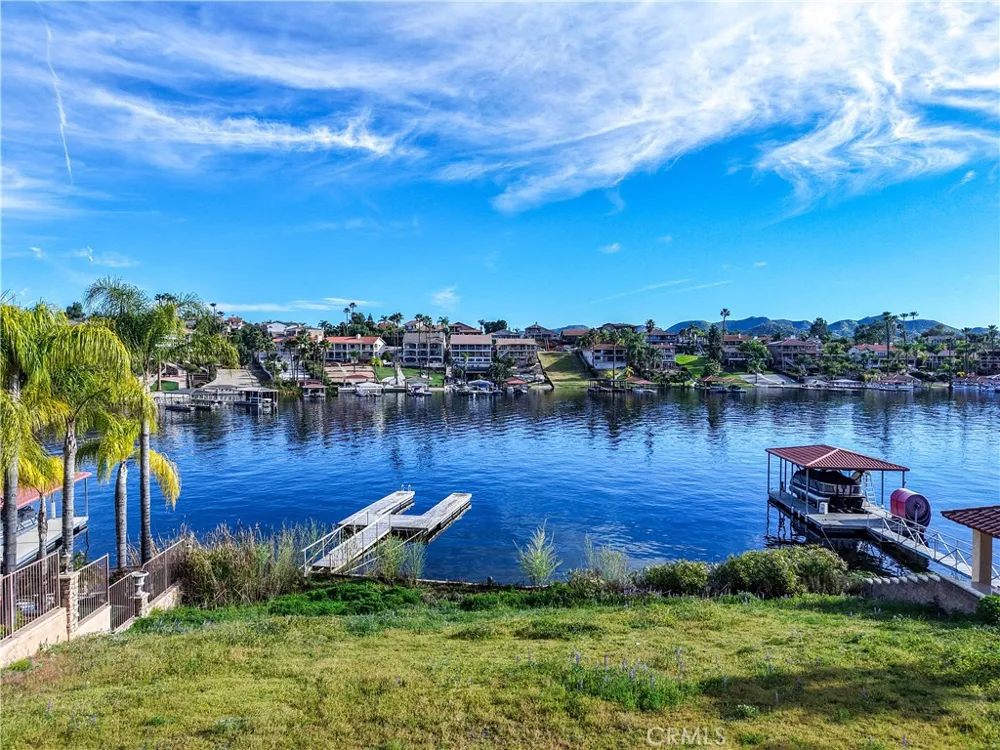 22226 san joaquin drive west Drive W Canyon Lake, CA 92587