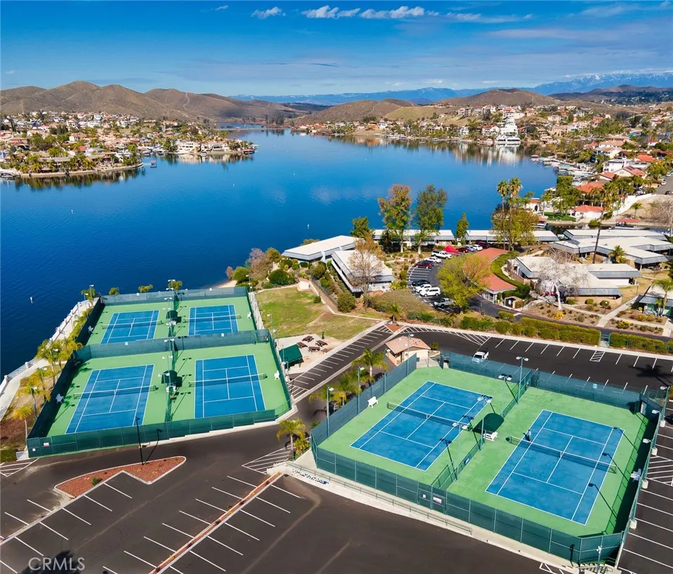22226 san joaquin drive west Drive W Canyon Lake, CA 92587