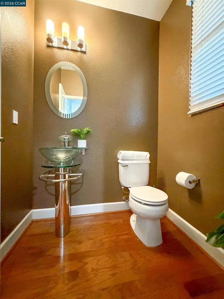 3198 S Front St Hercules, CA 94547