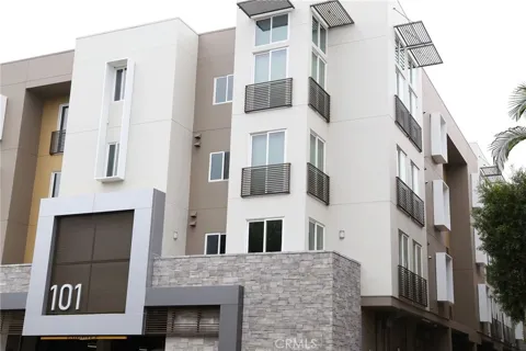 101 S Chapel Avenue #203