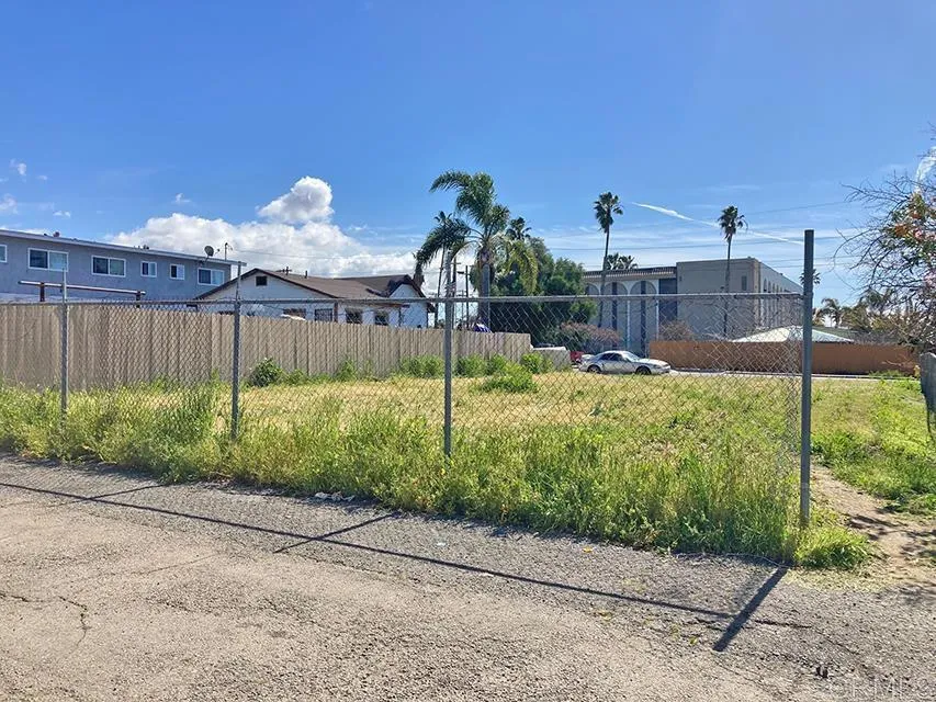 1432 Buena Street Oceanside, CA 92058