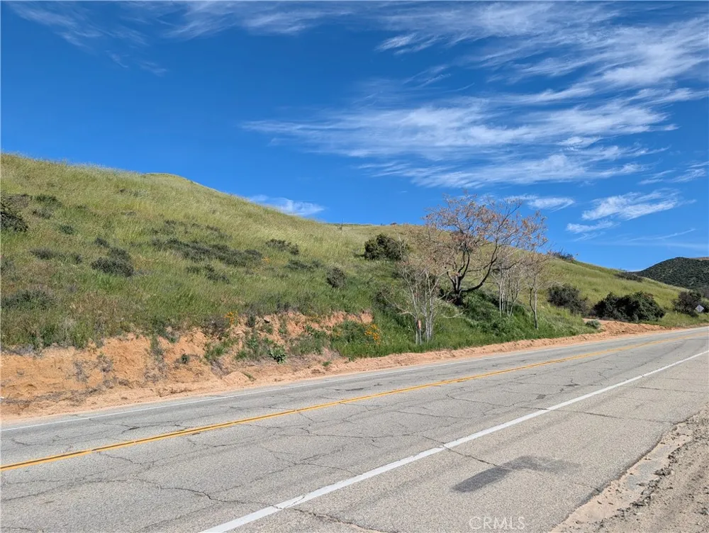 8401 Sierra Highway Agua Dulce, CA 91390