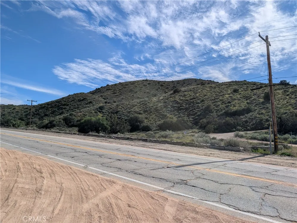 8401 Sierra Highway Agua Dulce, CA 91390
