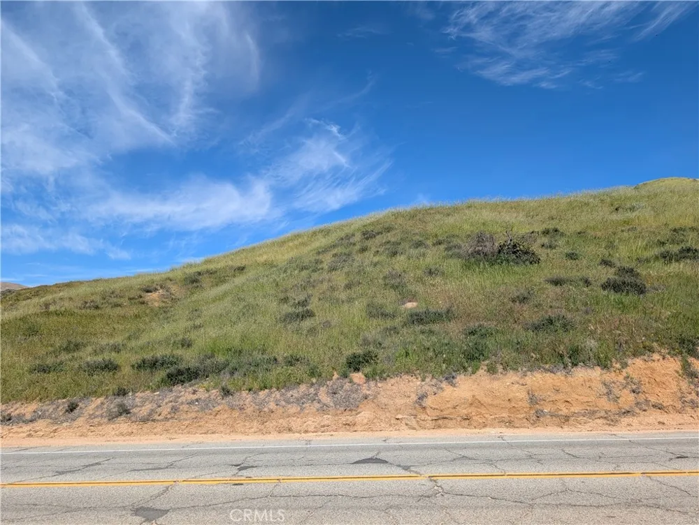 8401 Sierra Highway Agua Dulce, CA 91390
