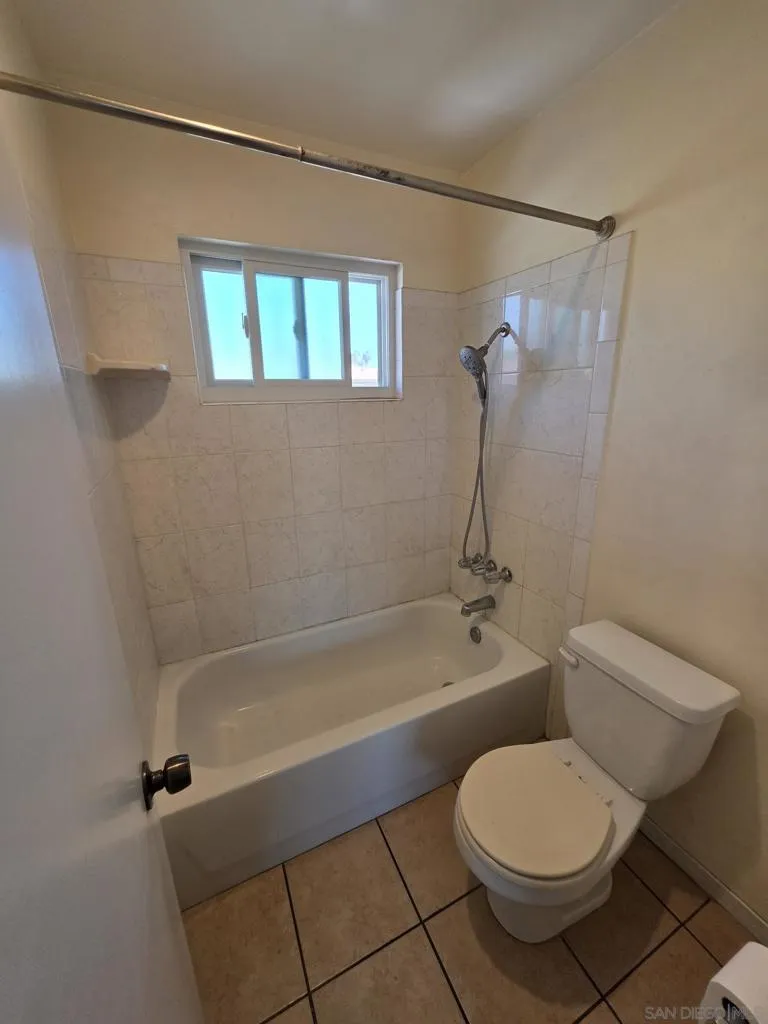 9739 Winter Gardens Blvd #4 Lakeside, CA 92040
