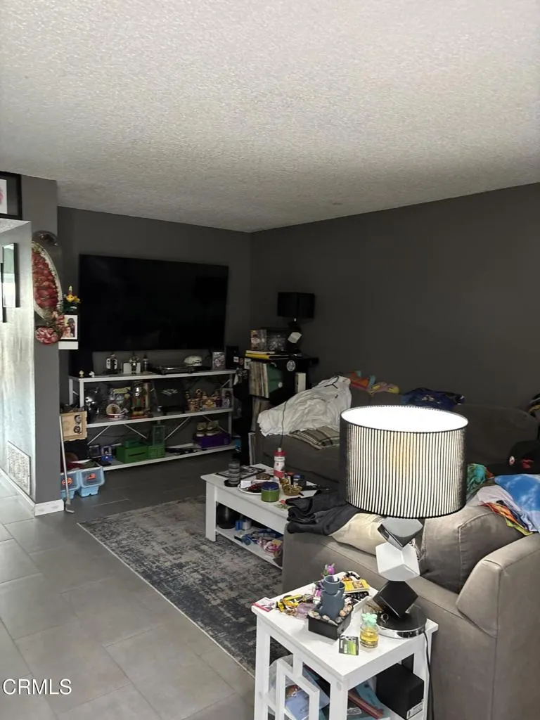 1431 Casa San Carlos Lane #B Oxnard, CA 93033