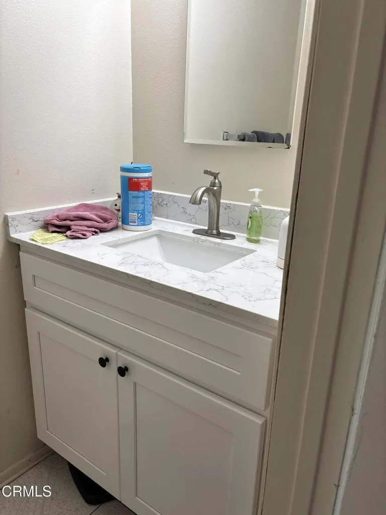 1431 Casa San Carlos Lane #B Oxnard, CA 93033