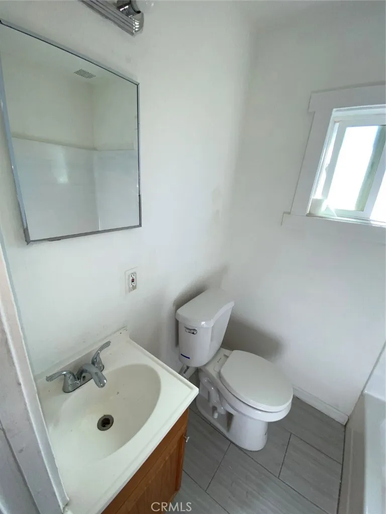 13193 Navajo #3 Apple Valley, CA 92308