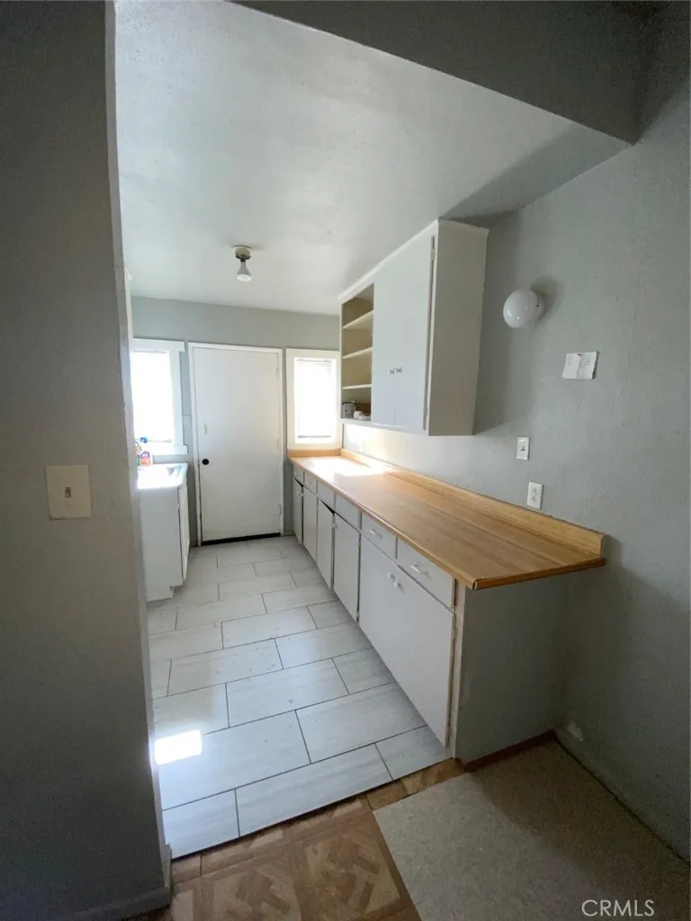 13193 Navajo #3 Apple Valley, CA 92308