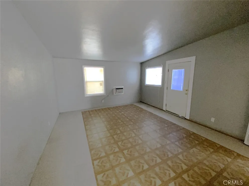 13193 Navajo #3 Apple Valley, CA 92308