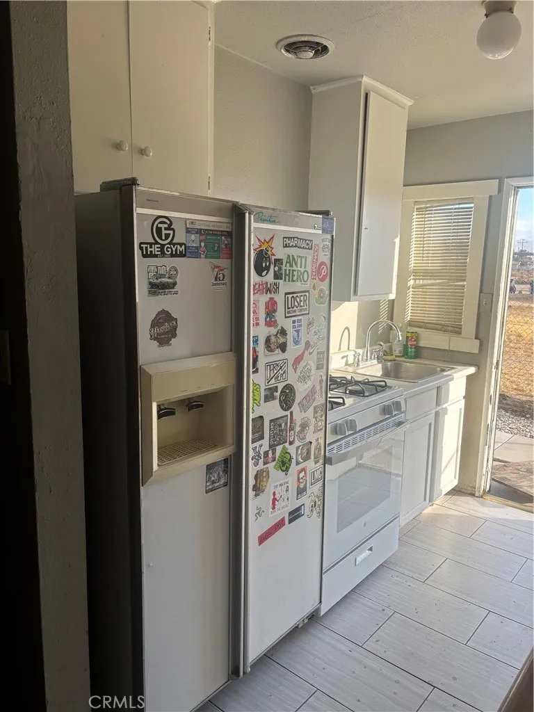 13193 Navajo #3 Apple Valley, CA 92308