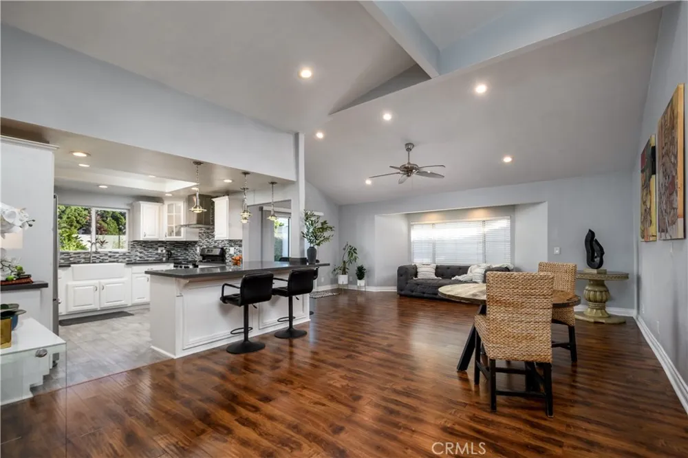 1126 Naples Placentia, CA 92870