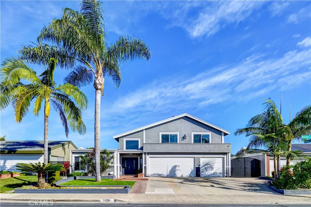 1126 Naples Placentia, CA 92870