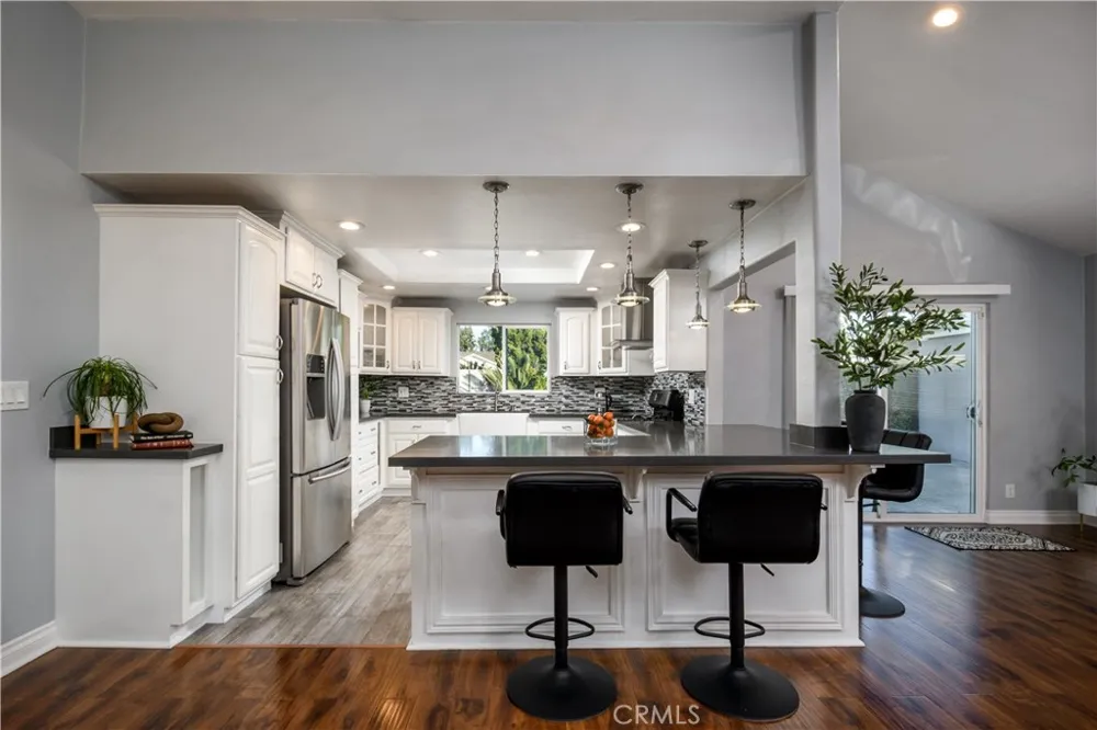 1126 Naples Placentia, CA 92870