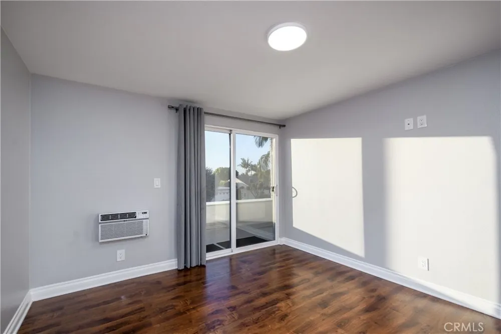 1126 Naples Placentia, CA 92870