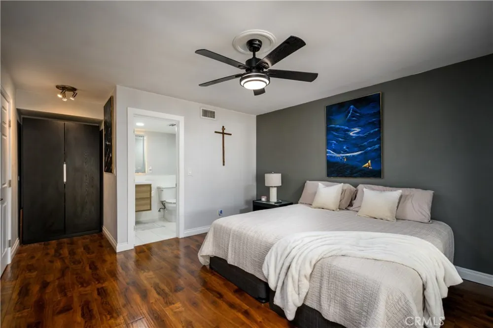 1126 Naples Placentia, CA 92870