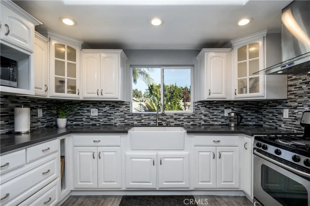 1126 Naples Placentia, CA 92870