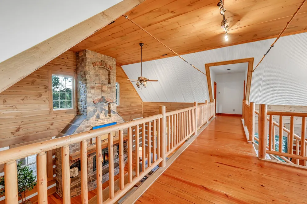 8265 Guthrie Rd Cross Plains, TN 37049